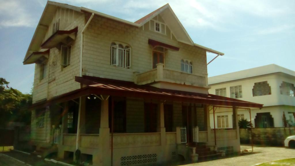 Robert'S Guest House Port of Spain Kültér fotó