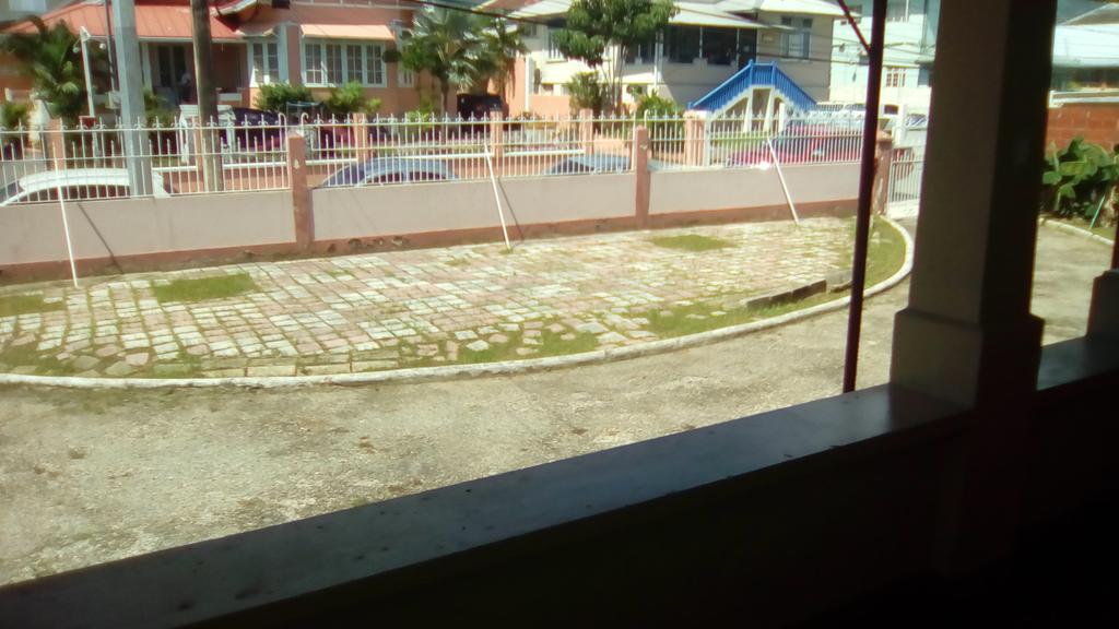 Robert'S Guest House Port of Spain Kültér fotó